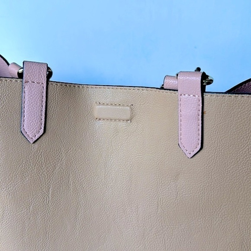 Karl Lagerfeld Vegan Leather REVERSIBLE Light pink/nude Tote w/ Pouchette Pouch - Picture 11 of 11